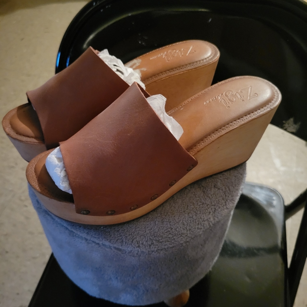 Womens shoes